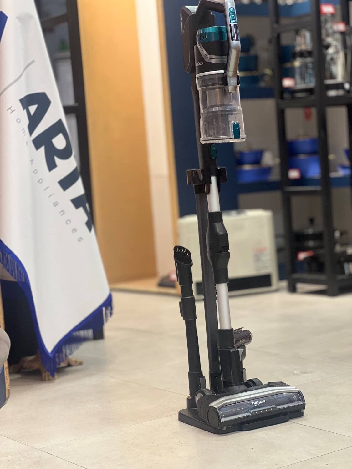 جاروشارژی حرفه ای یورولوکسSVC2284MGB - تصویر 17